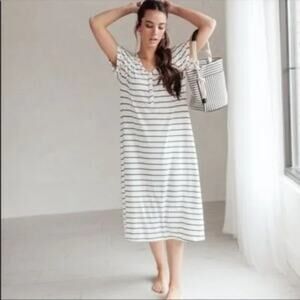 Dwell & Slumber Stripe Caftan Lounge Gown Nursing Transitional sz M/L